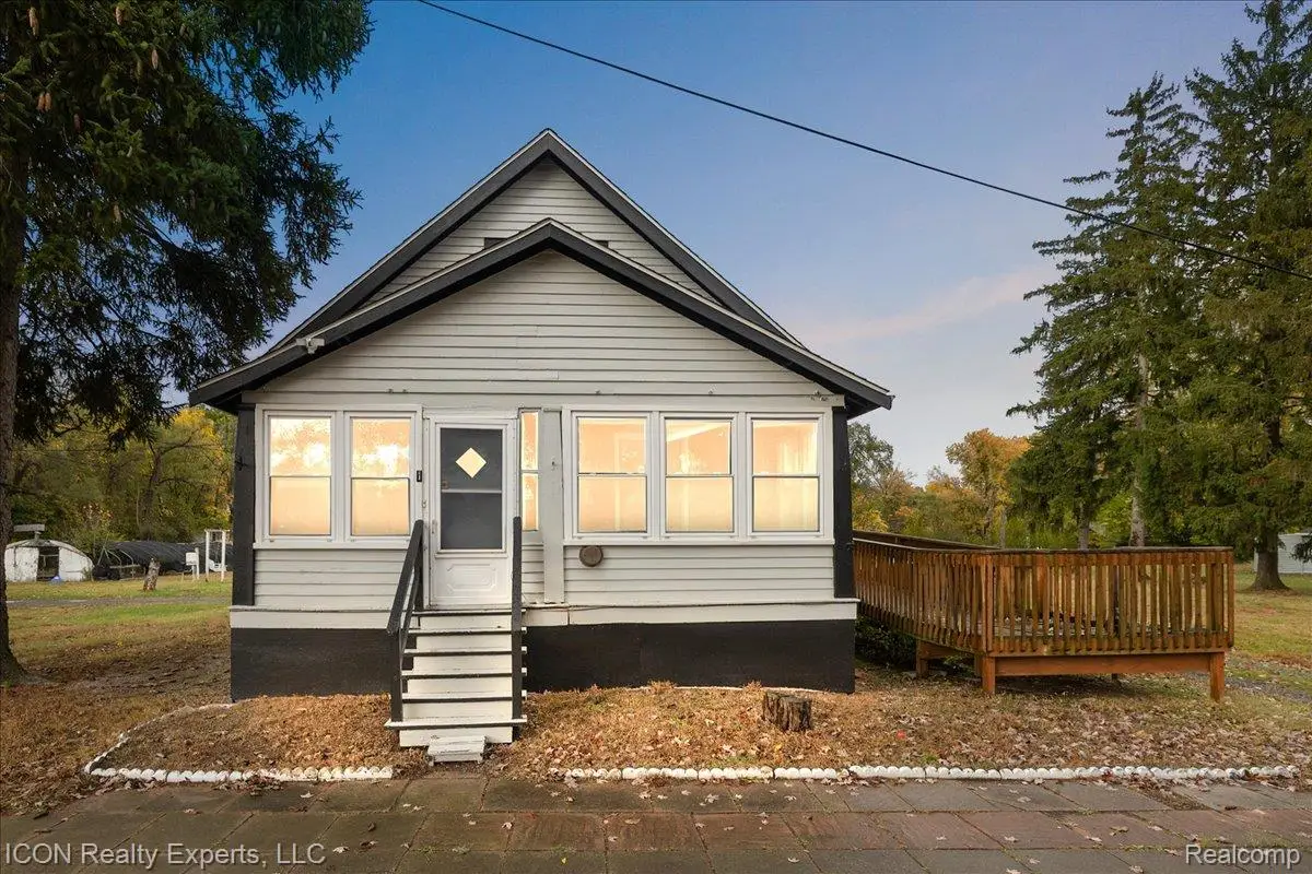 24850 W 9 Mile Road, Southfield, MI 48033 - Image #1