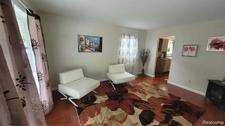 606 E Milton Avenue, Hazel Park, MI 48030 - Image #2