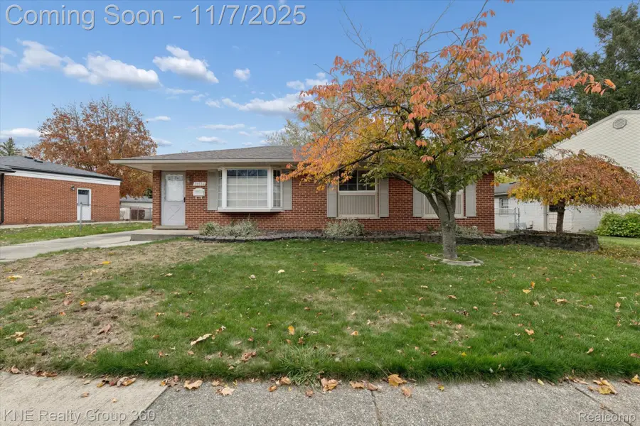 30134 S Stockton Drive, Farmington Hills, MI 48336 - Image #3