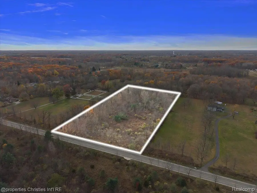 0000 Currie Road, South Lyon, MI 48178 - Image #2