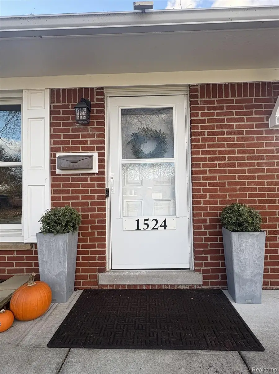 1524 Marian Avenue, Ann Arbor, MI 48103 - Image #2