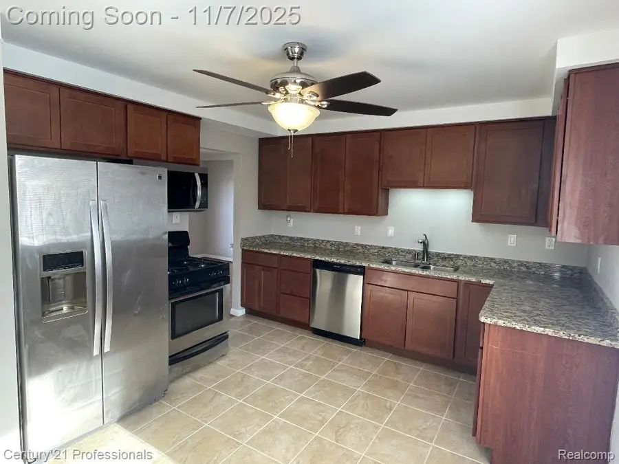 33541 Florence Street, Garden City, MI 48135 - Image #3