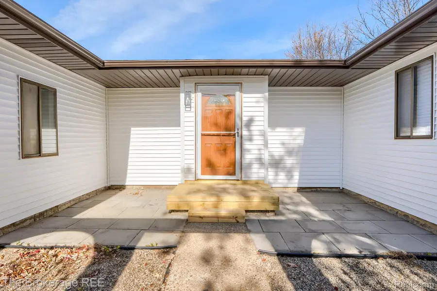 4269 E Atherton Road, Burton, MI 48519 - Image #2