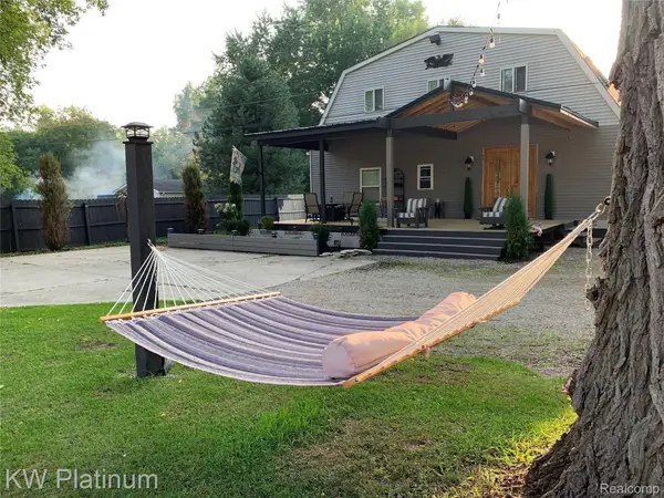 5161 Parker Road, FortGratiot, MI 48059