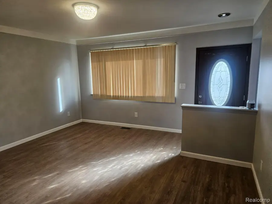 4245 Kiefer Avenue, Warren, MI 48091 - Image #3