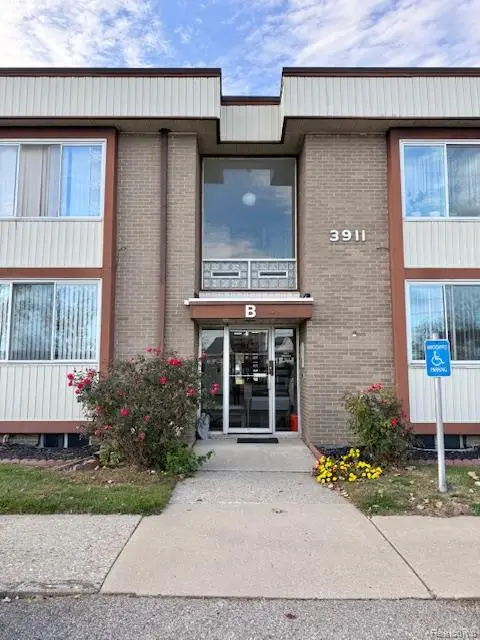 3911 Fort Street #115, Trenton, MI 48183 - Image #1