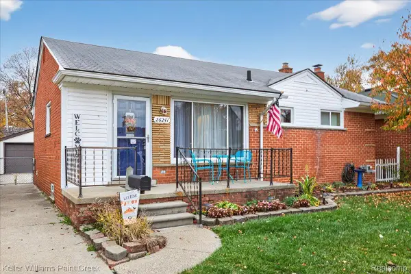 26241 Janet Court, Roseville, MI 48066