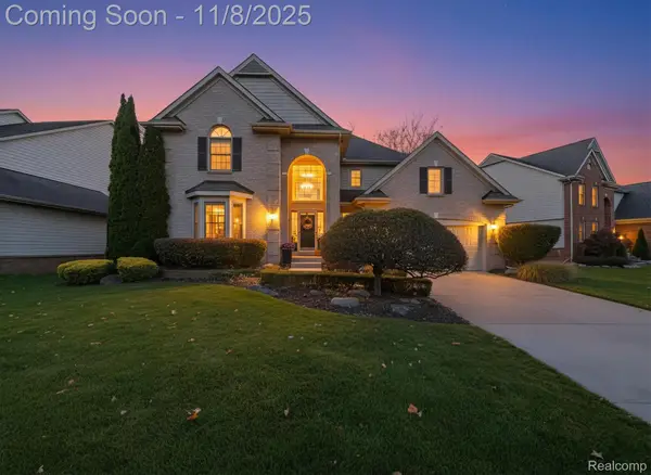 1255 Andover Drive, Wixom, MI 48393