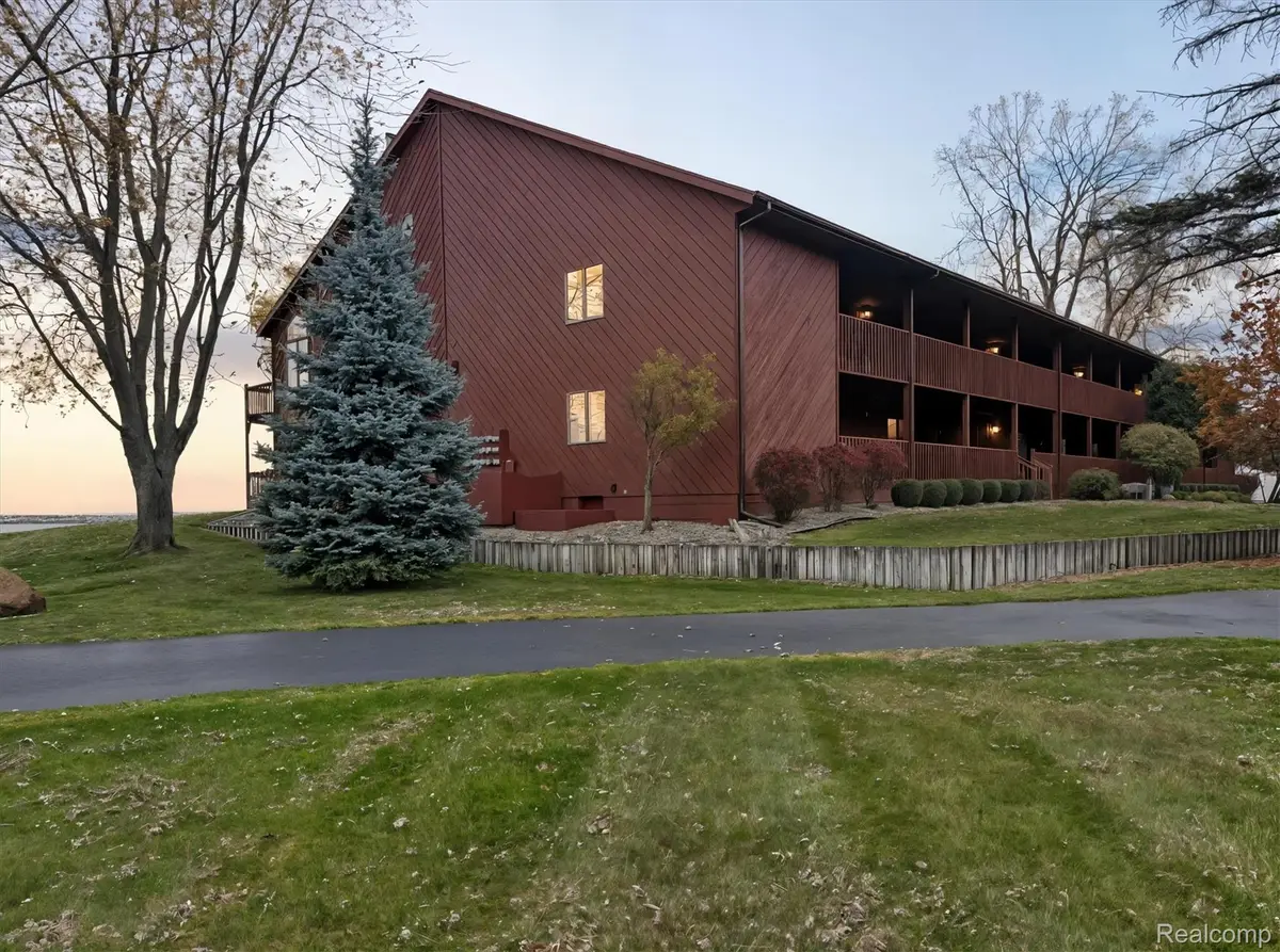 331 Lakeview #18, Port Austin, MI 48467 - Image #1