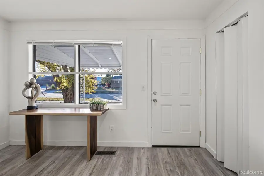 5749 Detroit Street, Dearborn Heights, MI 48125 - Image #2