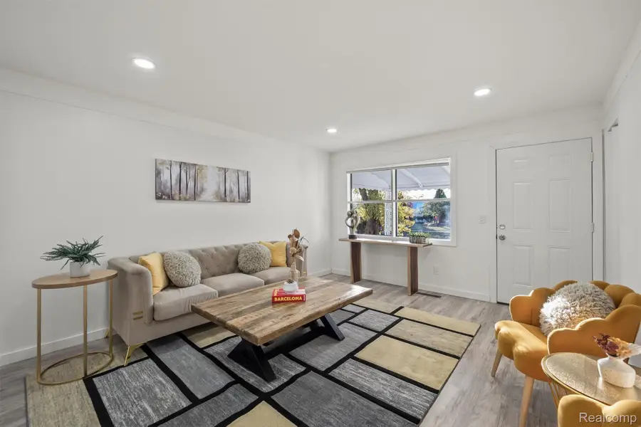 5749 Detroit Street, Dearborn Heights, MI 48125 - Image #3