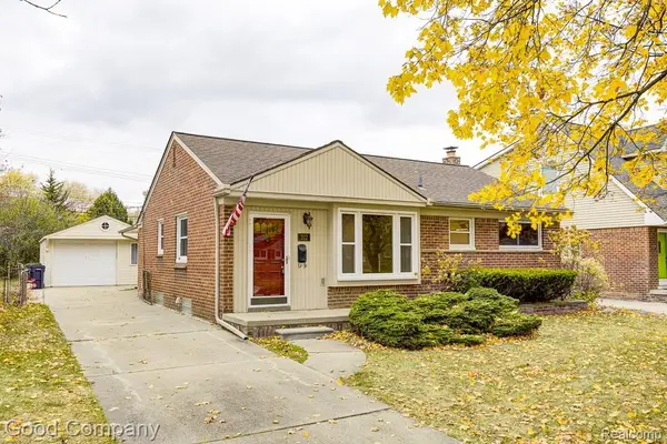 312 Jeffrey Avenue, RoyalOak, MI 48073
