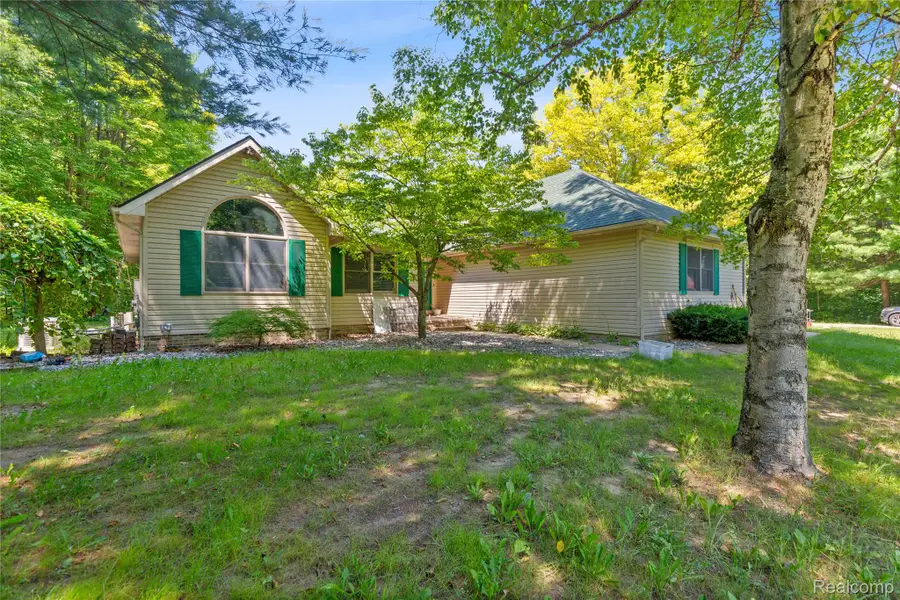 680 S Bartlett Road, Saint Clair Township, MI 48079 - Image #2