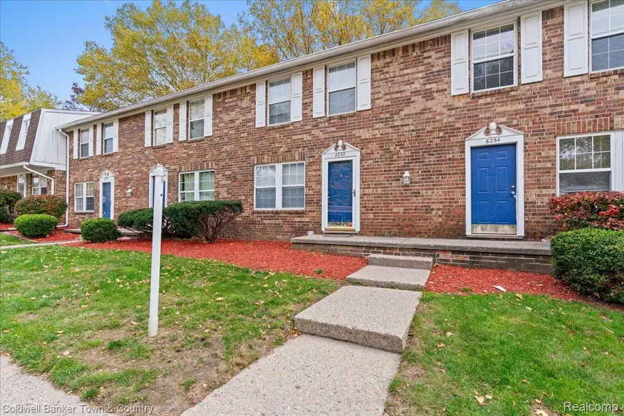 6232 Beechfield Drive, Lansing, MI 48911 - Image #2