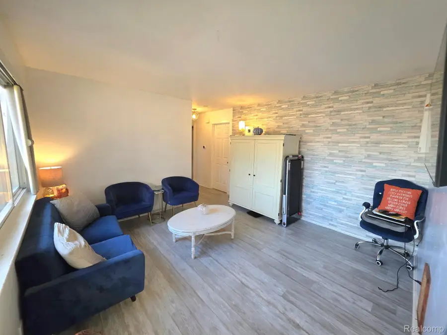 32155 Melton Street, Westland, MI 48186 - Image #3