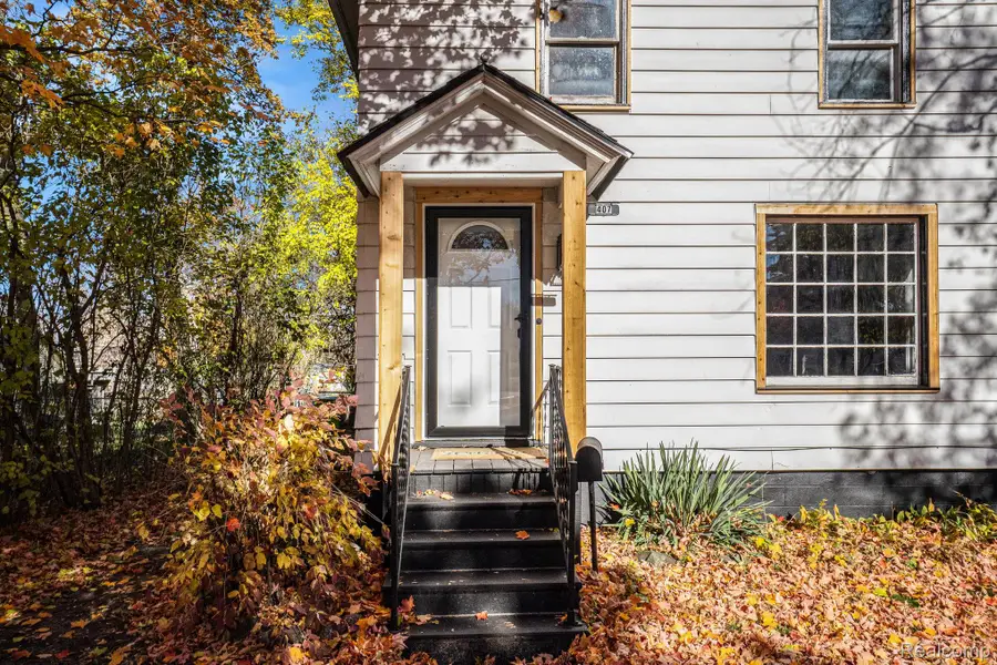407 E Elizabeth Street, Fenton, MI 48430 - Image #3
