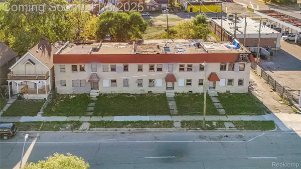 7579 Chrysler, Detroit, MI 48211