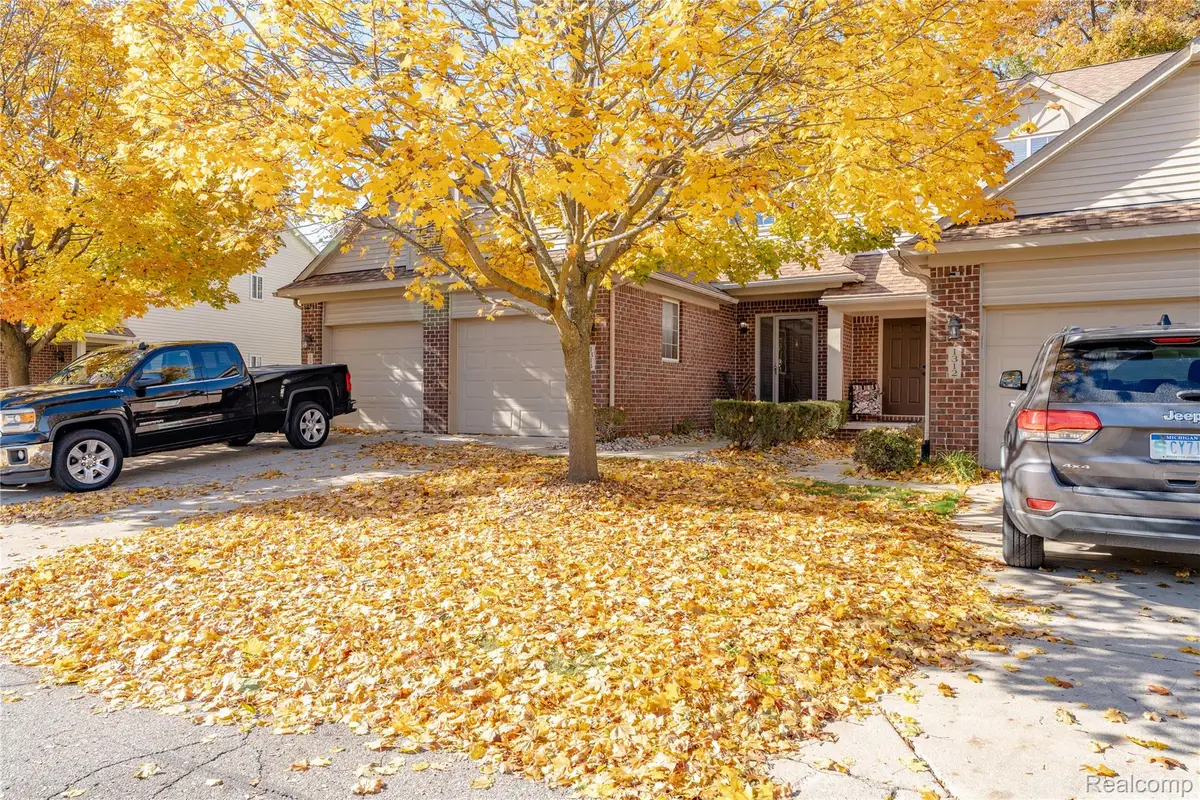 1314 Lilac Lane, Waterford, MI 48327 - Image #1