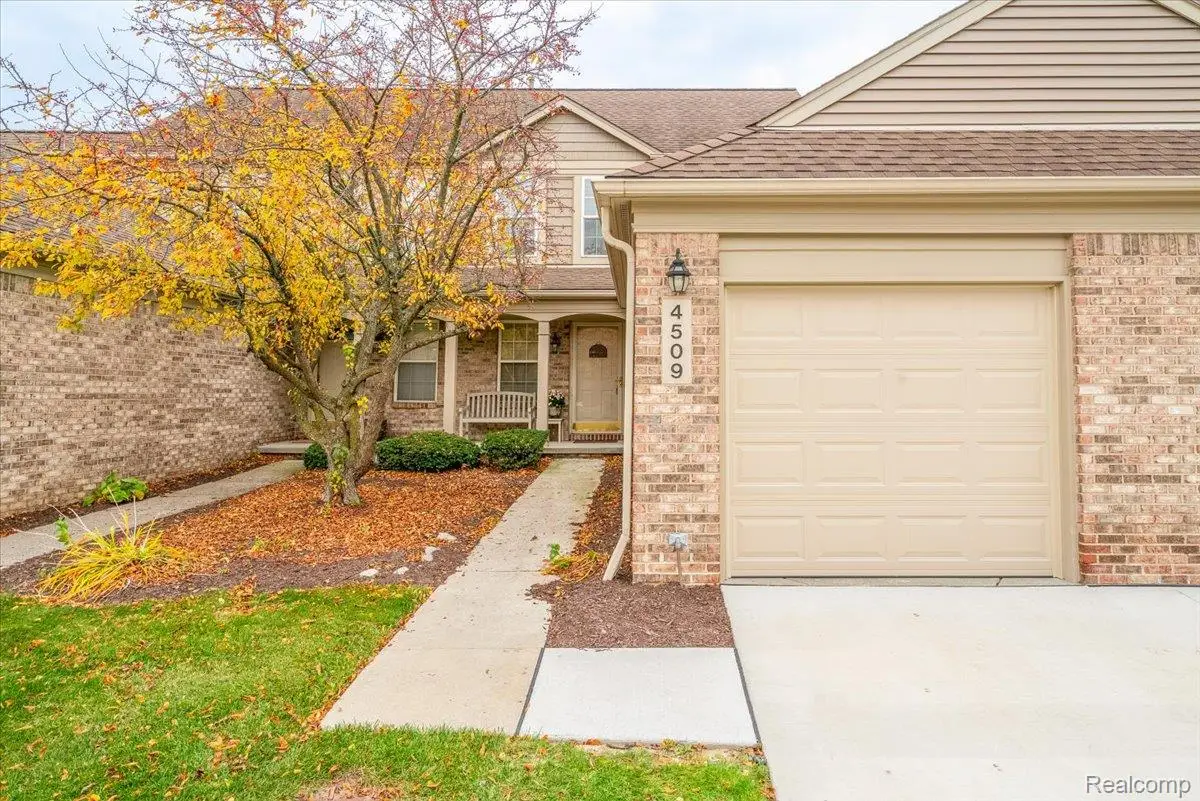 4509 Hunters Circle E, Canton, MI 48188 - Image #1