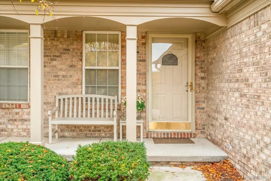 4509 Hunters Circle E, Canton, MI 48188 - Image #3