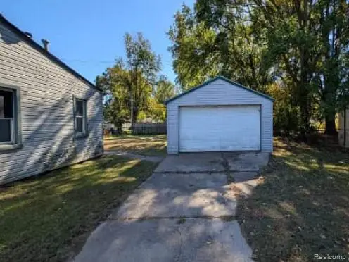 34839 Glover Street, Wayne, MI 48184 - Image #3