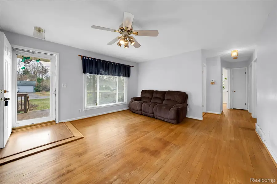 3855 Anoka Drive, Waterford, MI 48329 - Image #3