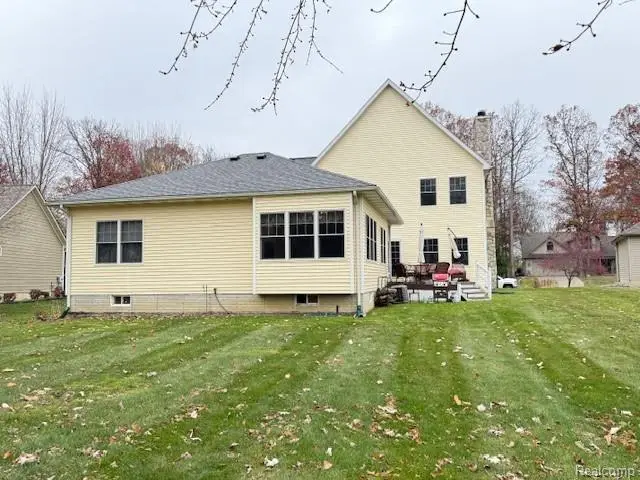 1075 Crystal Wood Drive, Davison, MI 48423 - Image #2