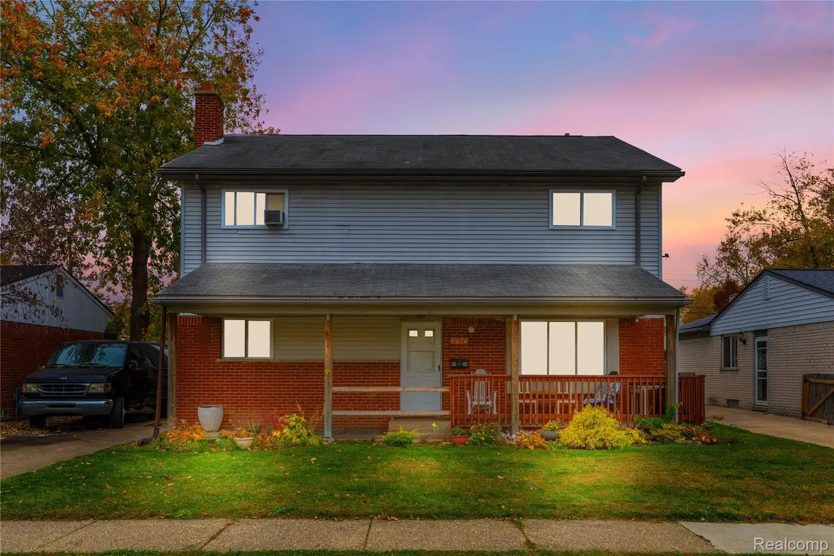 9274 Chamberlain Street, Romulus, MI 48174 - Image #1