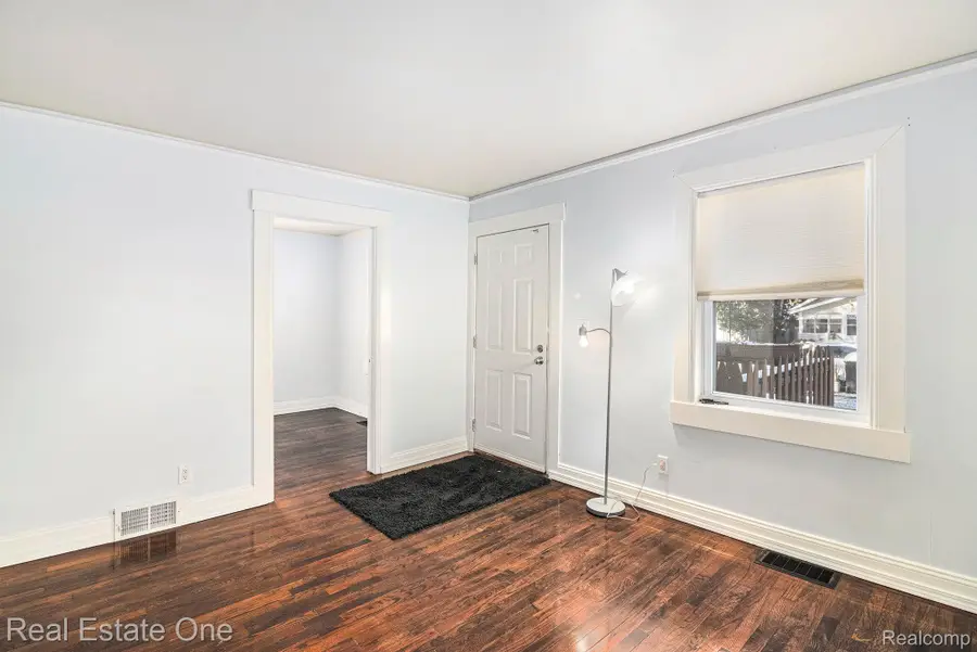 3164 Bessie Street, Auburn Hills, MI 48326 - Image #2