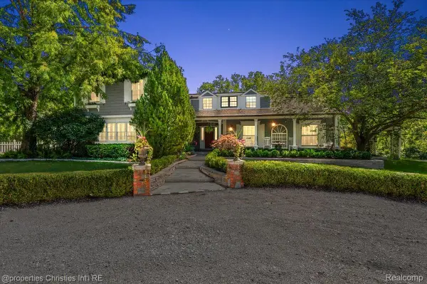 275 Barden Road, BloomfieldHills, MI 48304