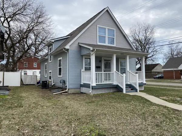 21032 Woodside Avenue, Ferndale, MI 48220