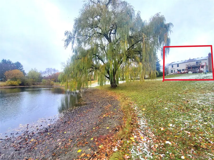 34730 Bunker Hill Drive, Farmington Hills, MI 48331 - Image #2