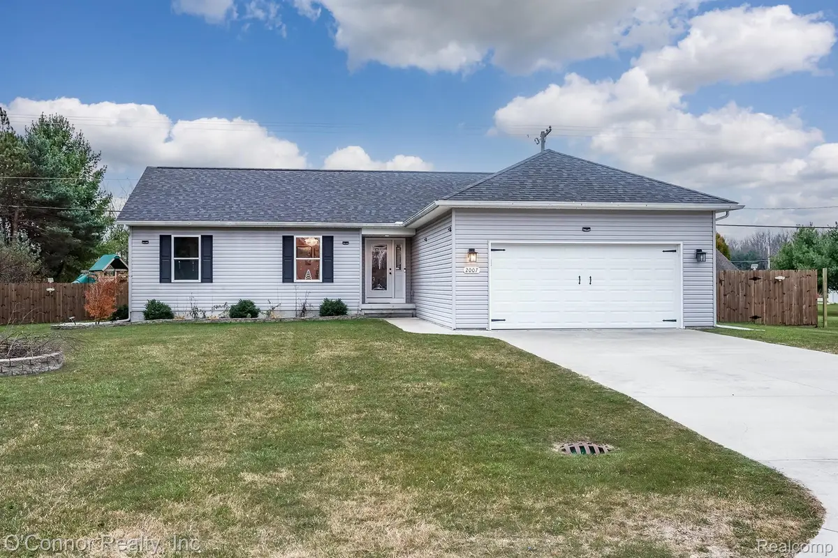 2007 Edward Lane E, Kimball Township, MI 48074 - Image #1