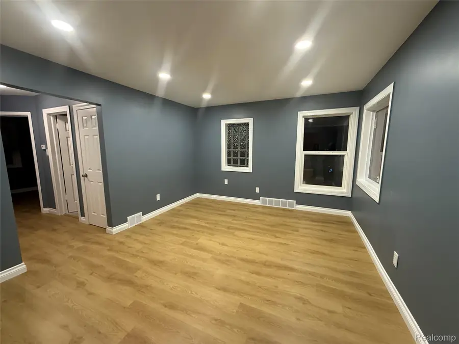 13756 W Outer Drive, Detroit, MI 48239 - Image #2