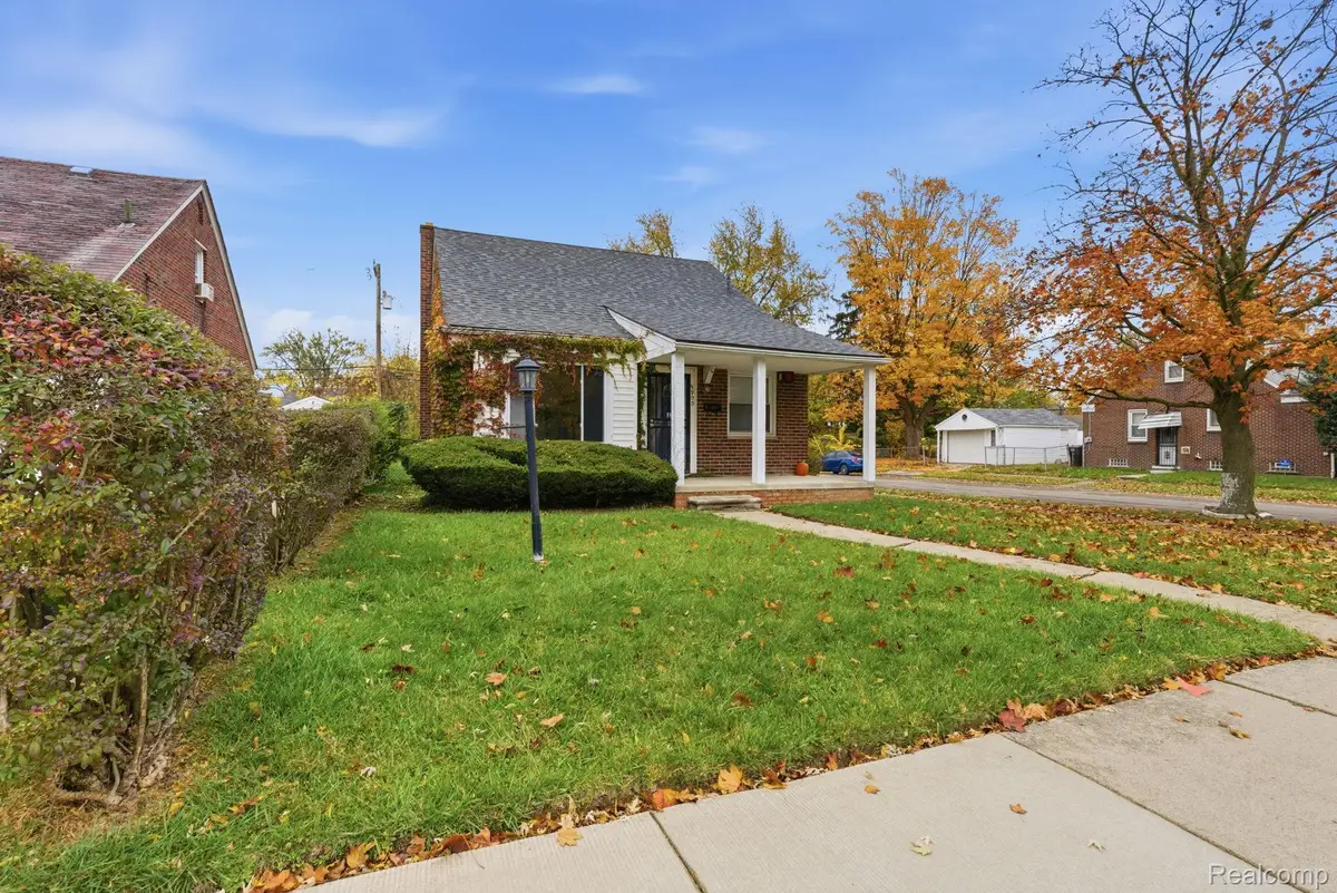 9900 Grandville Avenue, Detroit, MI 48228 - Image #1