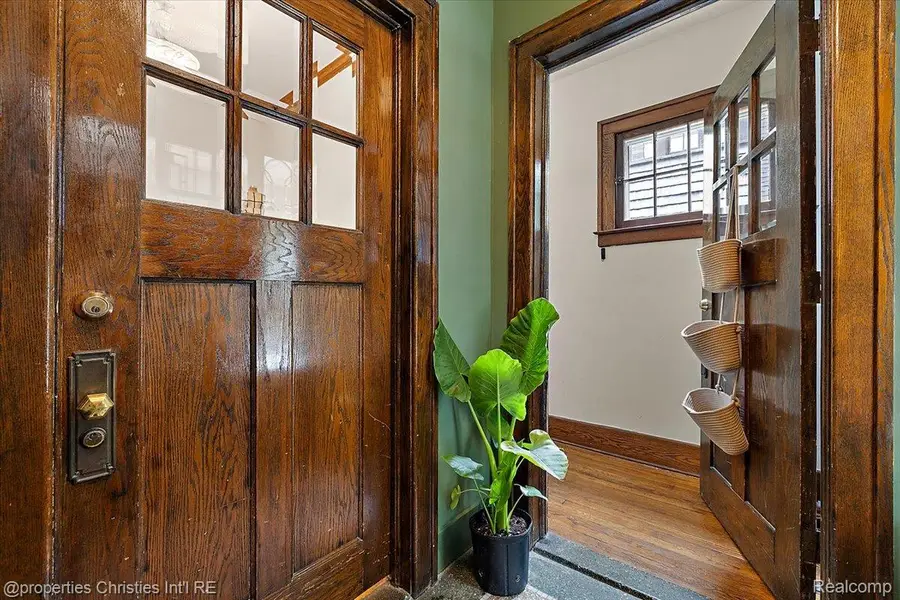 3417 Seminole Street, Detroit, MI 48214 - Image #3