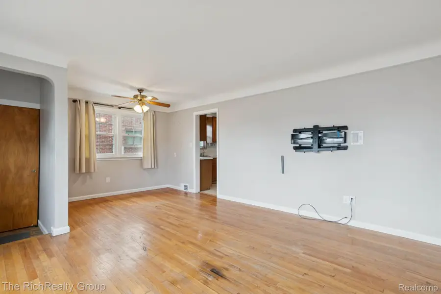 35219 Parkdale Street, Livonia, MI 48150 - Image #3