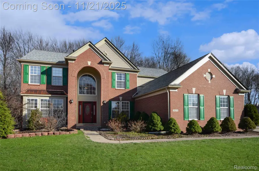 34376 Giannetti Drive, Sterling Heights, MI 48312 - Image #2