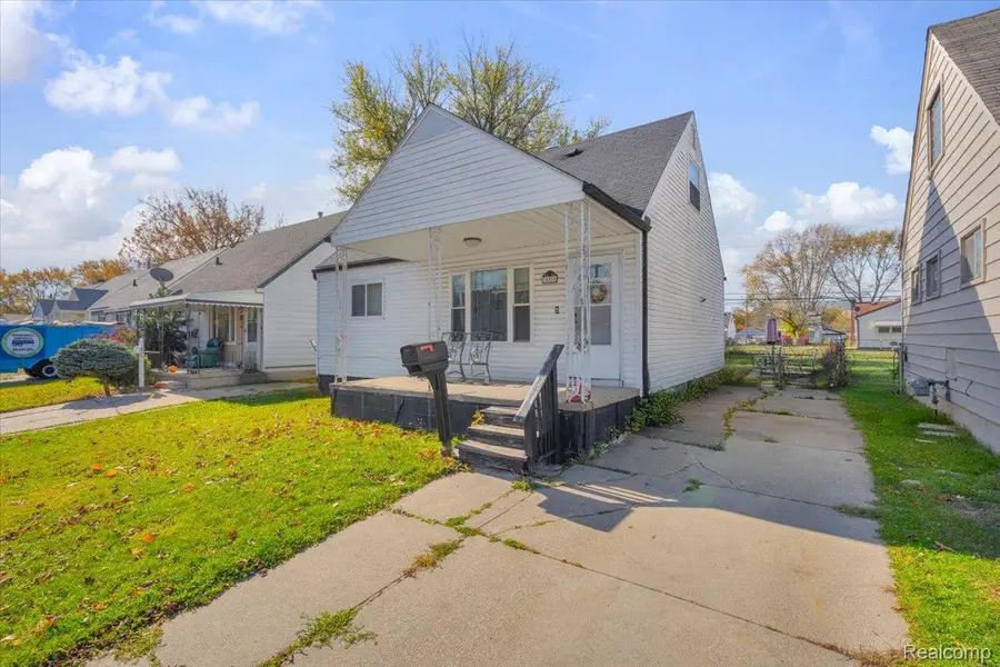 24505 Berry Avenue, Warren, MI 48089 - Image #2