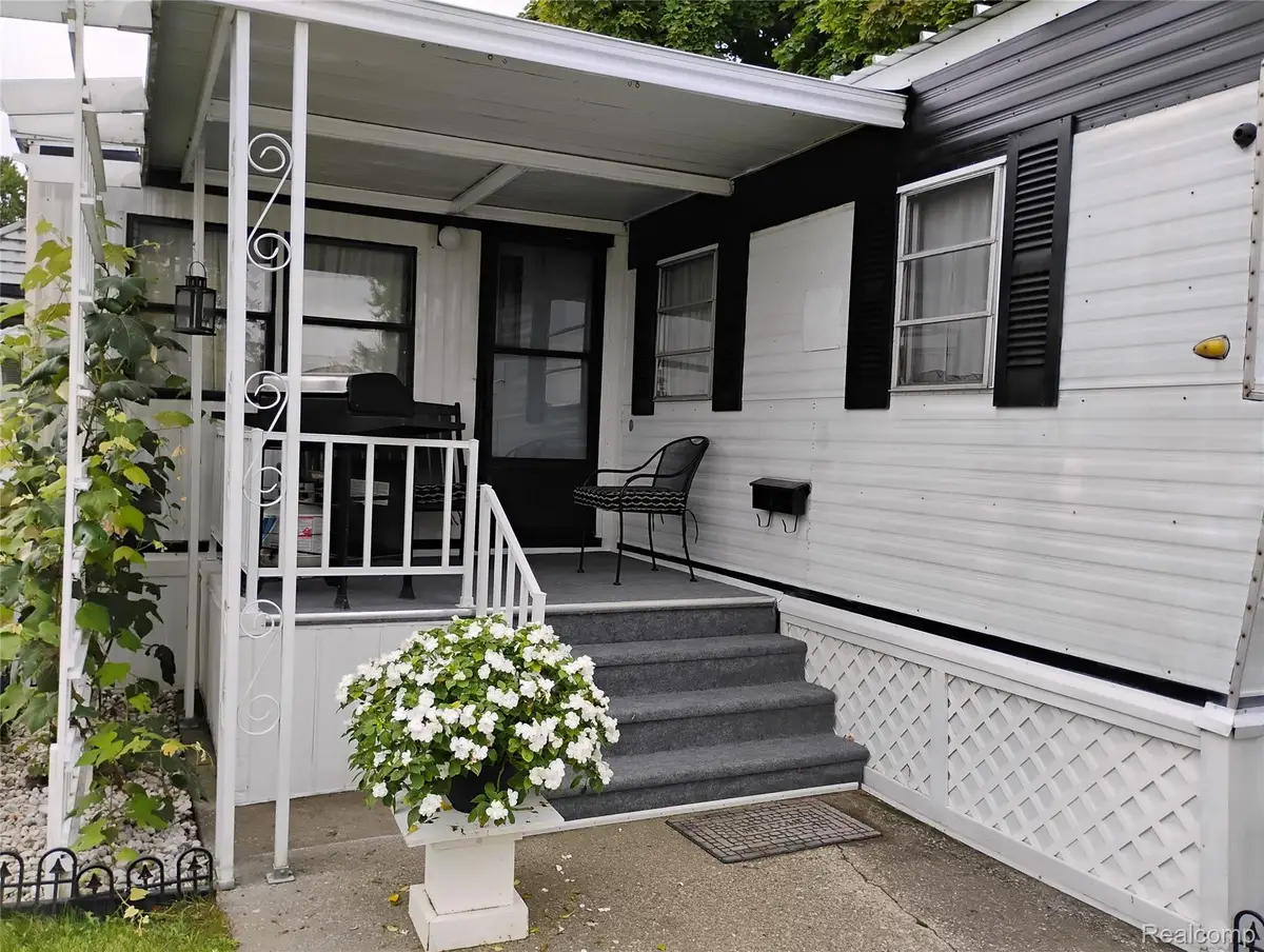 2099 Mary Ann, Troy, MI 48083 - Image #1