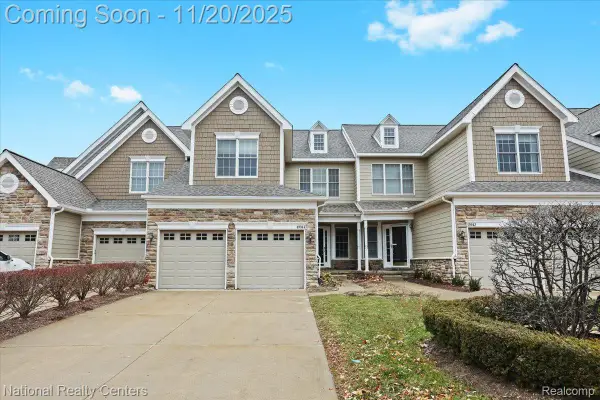 49944 Blackberry Trail #55, Novi, MI 48374