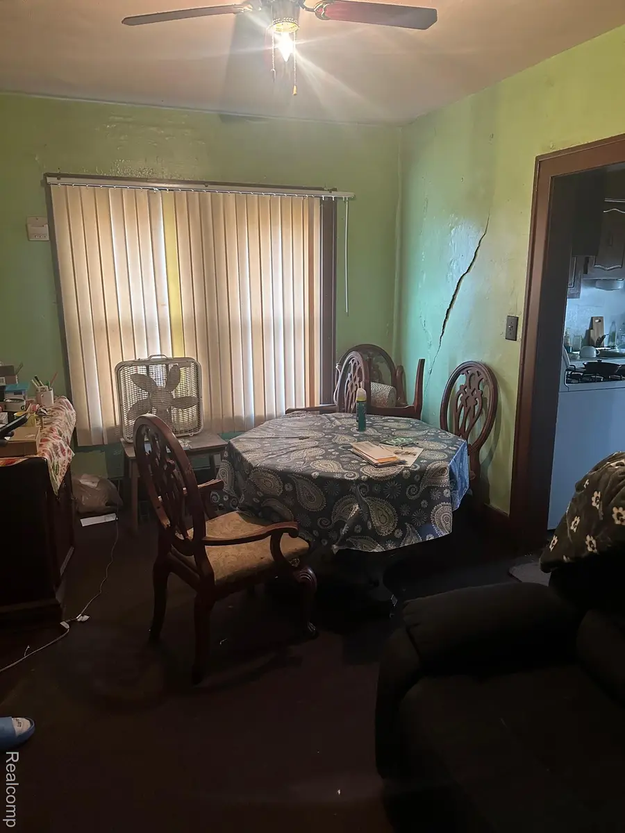 8245 Carbondale Street, Detroit, MI 48204 - Image #3