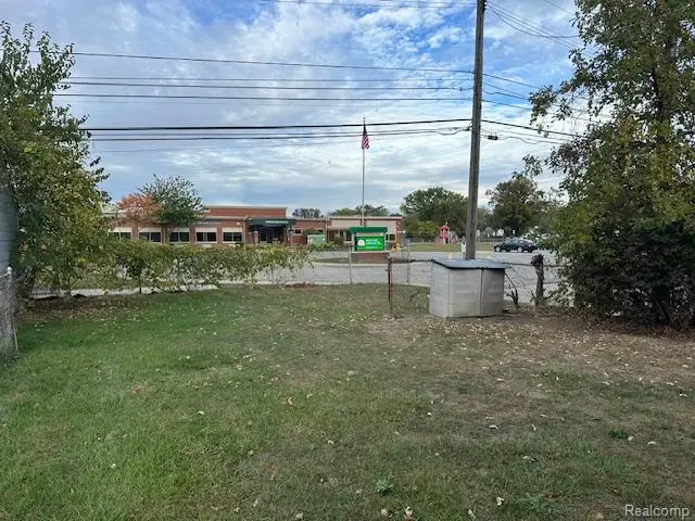 21975 Beechwood Avenue, Eastpointe, MI 48021 - #3