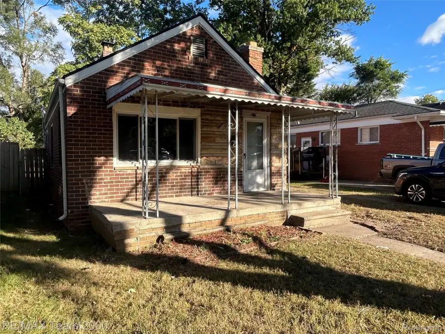 8656 Nightingale Ave., Dearborn Heights, MI 48127 - Image #2