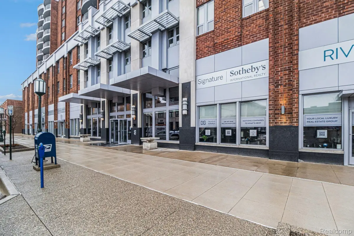 411 S Old Woodward Avenue #824, Birmingham, MI 48009 - Image #1