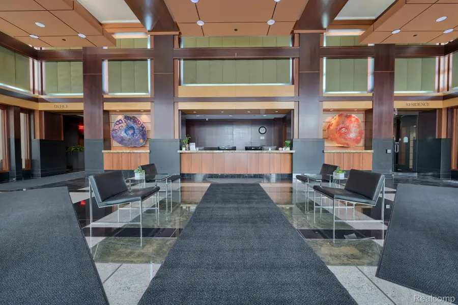 411 S Old Woodward Avenue #824, Birmingham, MI 48009 - Image #3