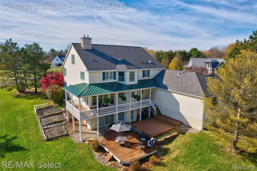 8211 Burleigh Road, Grand Blanc, MI 48439 - Image #3