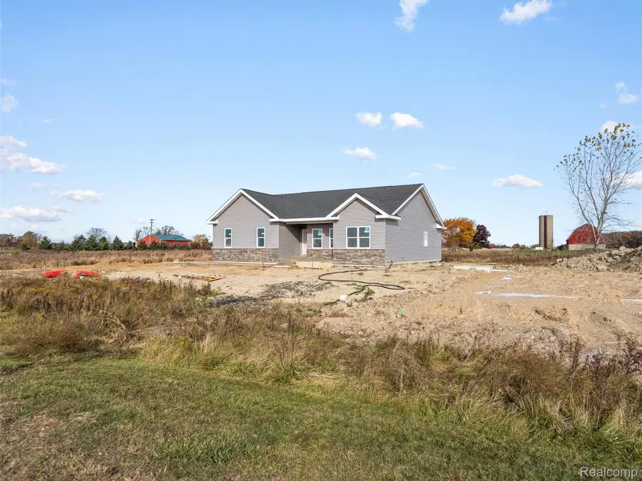 8555 Emerald Lane, Almont, MI 48003 - Image #3