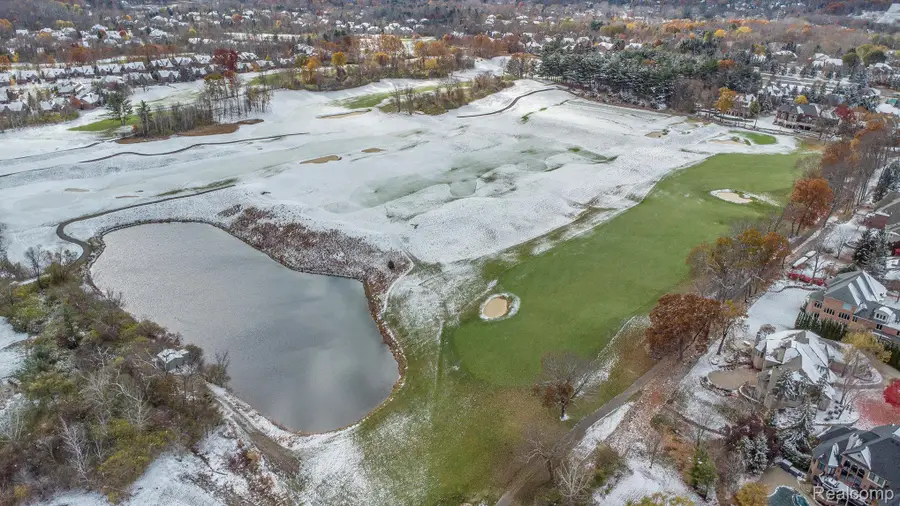 6997 Oakhurst Ridge Road, Clarkston, MI 48348 - #3