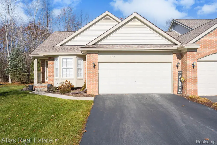 5864 Augusta Lane, Holly Township, MI 48439 - Image #3
